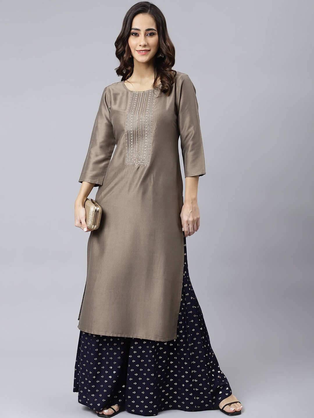 

Janasya Women Taupe Yoke Design Thread Work Kurta