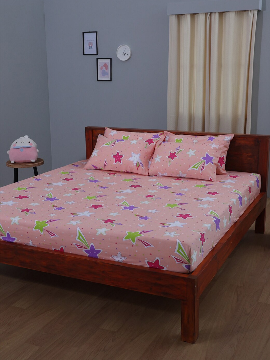 

BLUE DAHLIA Peach-Coloured 250 TC Queen Bedsheet with 2 Pillow Covers