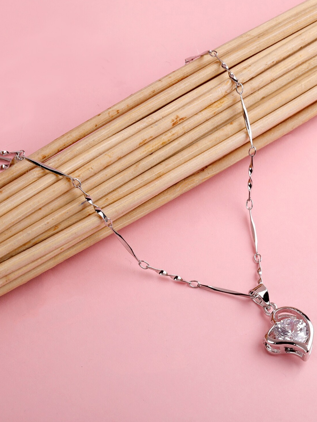

Silver Shine Silver-Plated Heart Shape American Diamond Chain