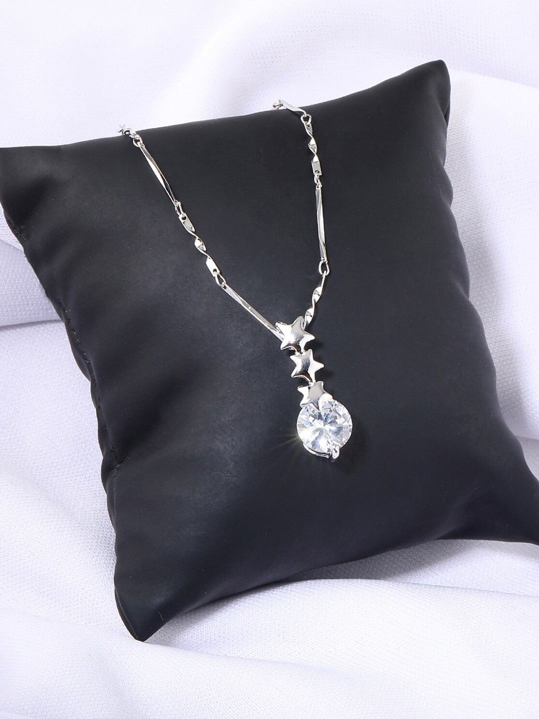 

Silver Shine Silver-Plated American Diamond Chain