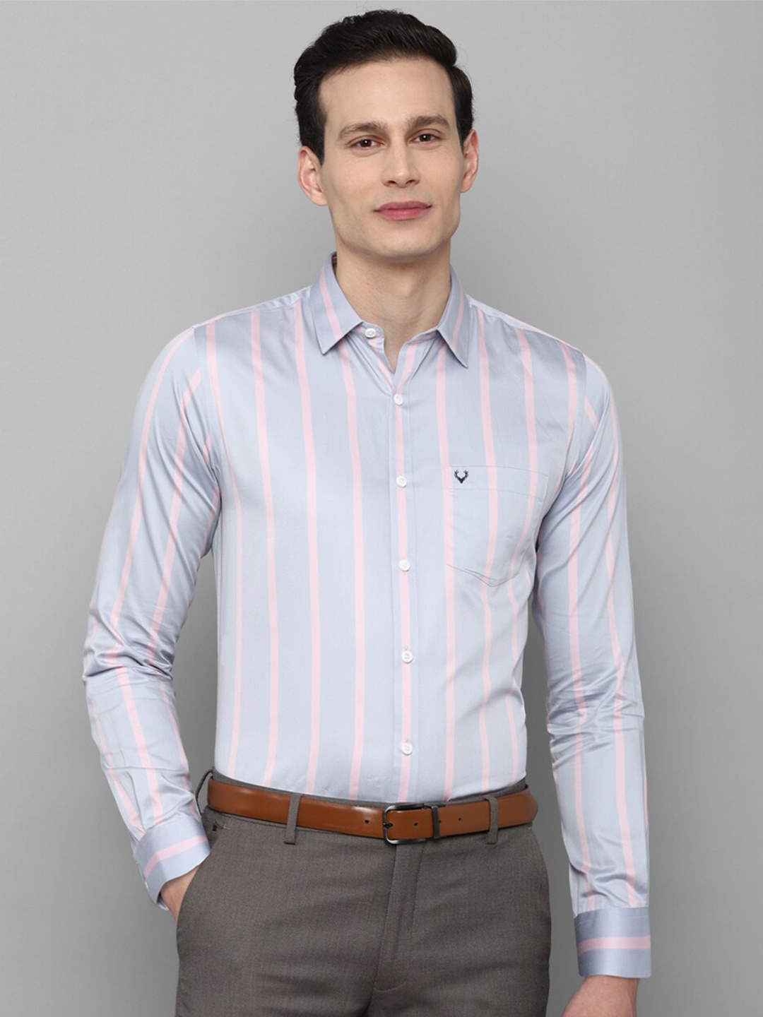 

Allen Solly Men Slim Fit Striped Formal Shirt, Blue