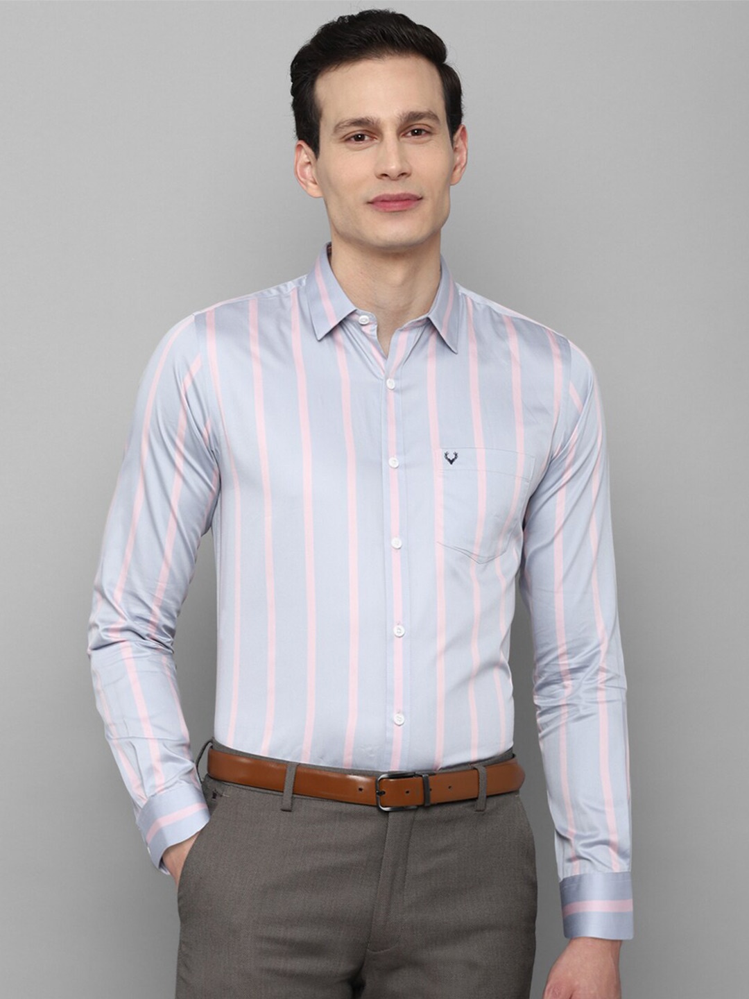 

Allen Solly Men Slim Fit Striped Formal Shirt, Blue