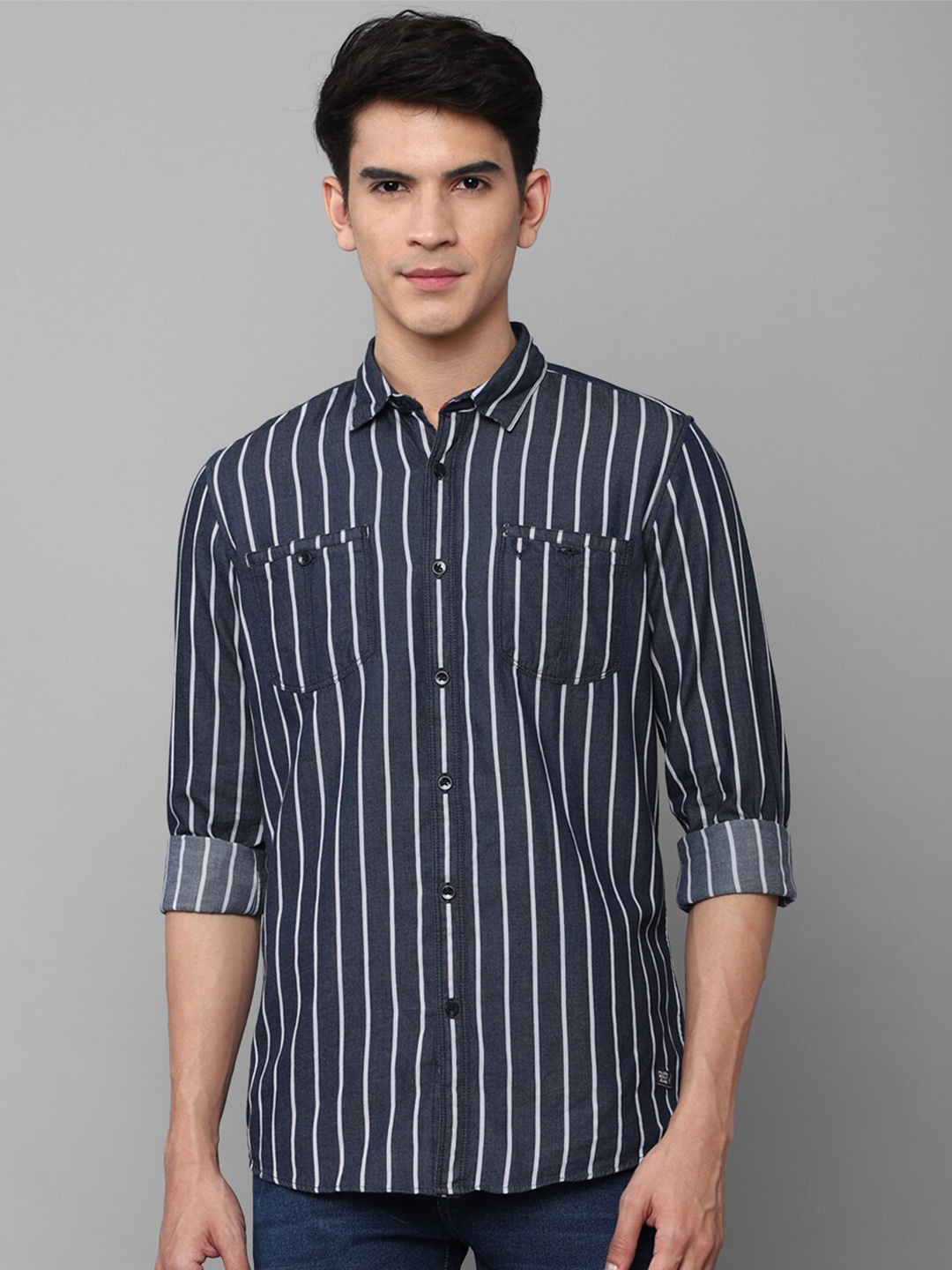 

Allen Solly Sport Men Striped Casual Shirt, Navy blue