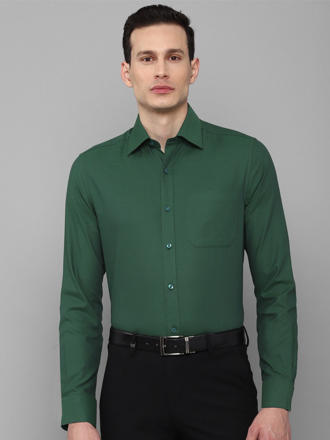 

Louis Philippe Men Pure Cotton Formal Shirt, Green