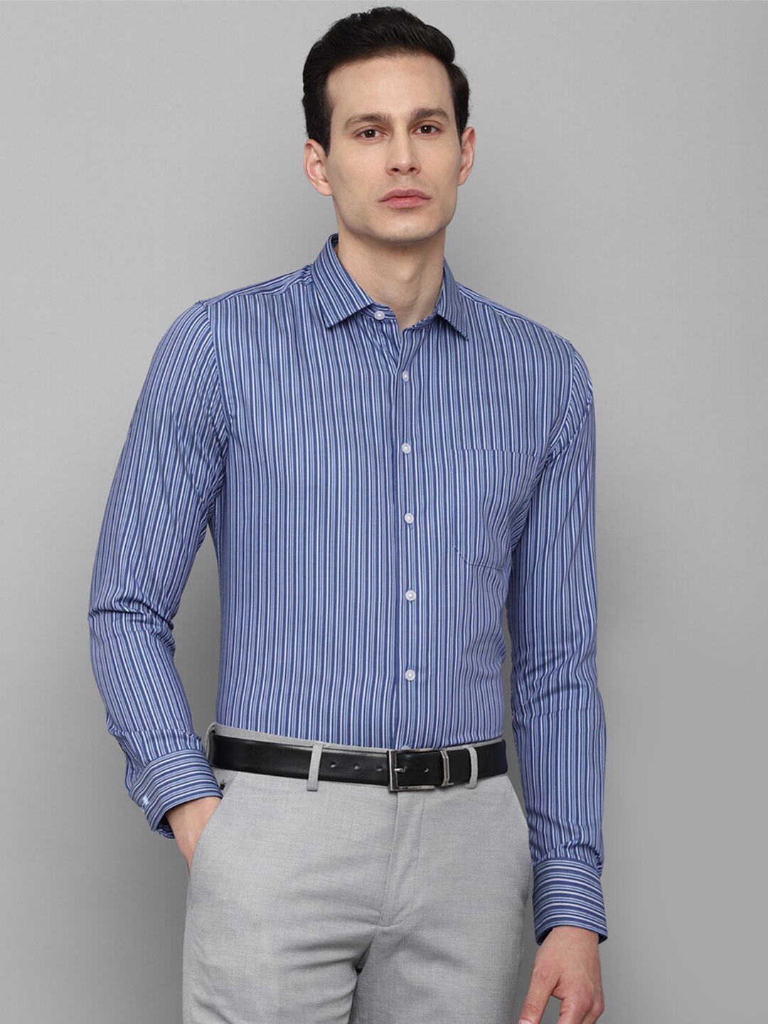 

Louis Philippe Men Blue Slim Fit Striped Pure Cotton Formal Shirt