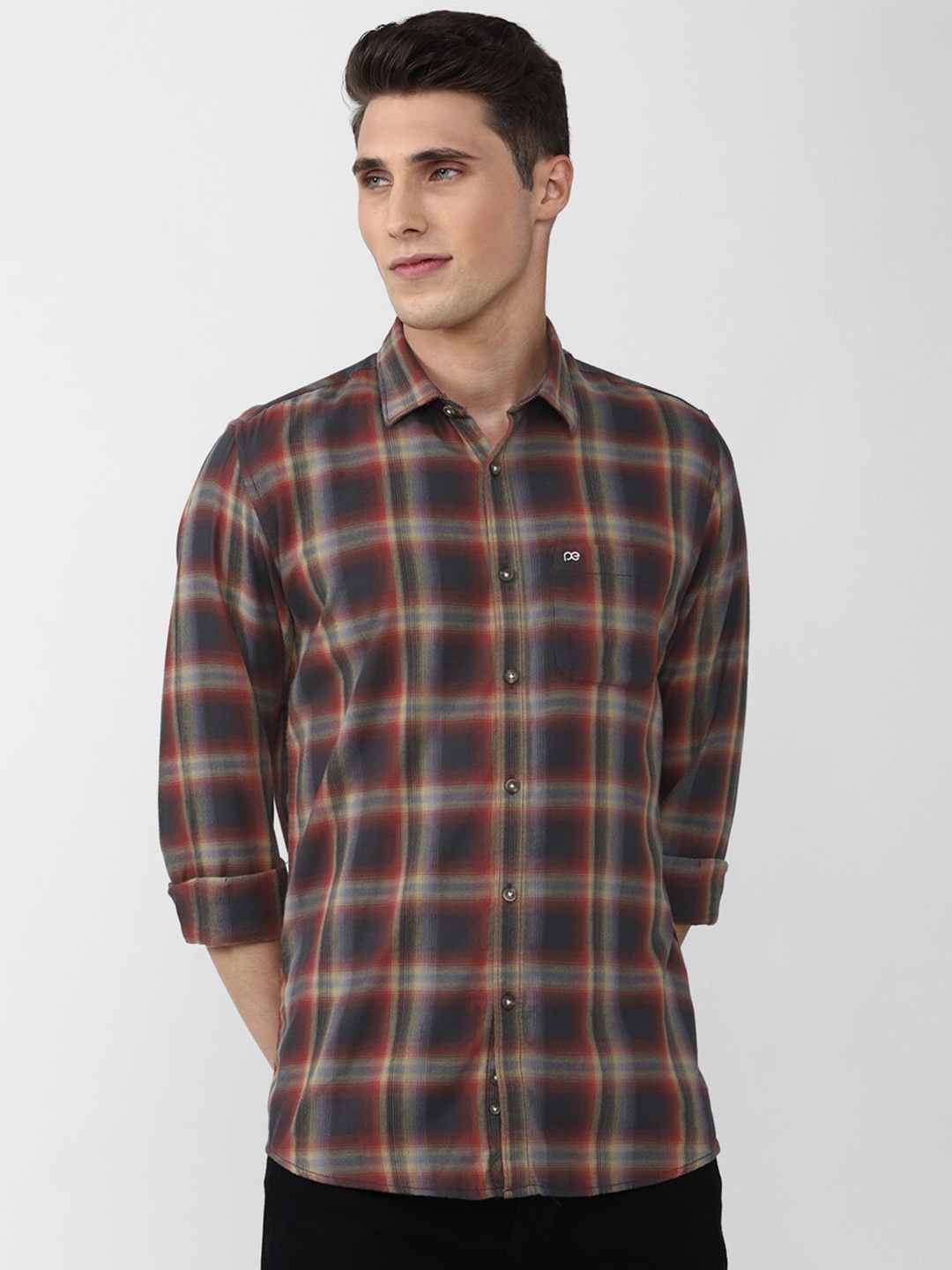 

Peter England Casuals Men Slim Fit Checked Pure Cotton Casual Shirt, Brown