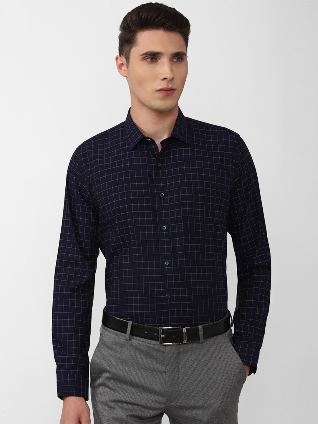 

Van Heusen Men Cotton Slim Fit Grid Tattersall Checks Checked Formal Shirt, Navy blue