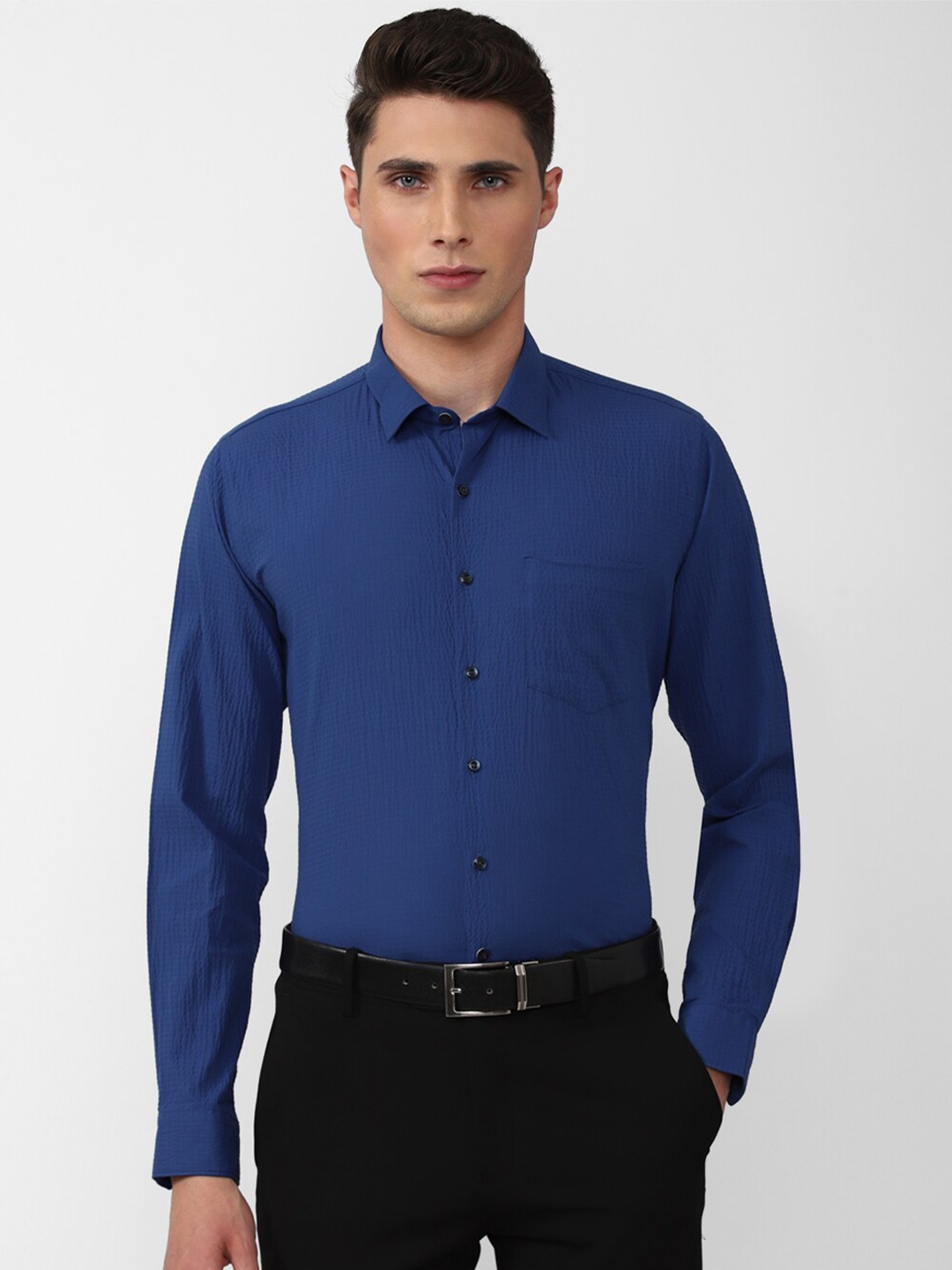 

Van Heusen Men Cotton Slim Fit Solid Formal Shirt, Blue