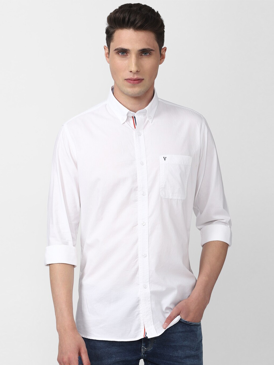 

Van Heusen Sport Men White Slim Fit Casual Shirt