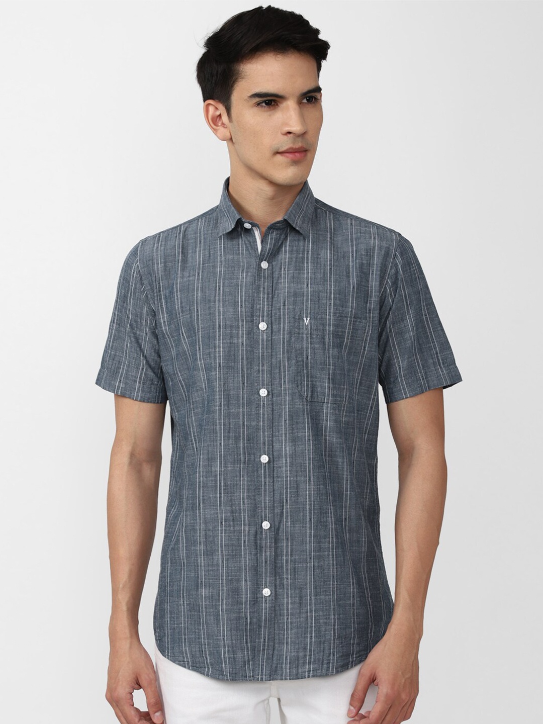 

Van Heusen Sport Men Blue Slim Fit Grid Tattersall Checked Casual Shirt