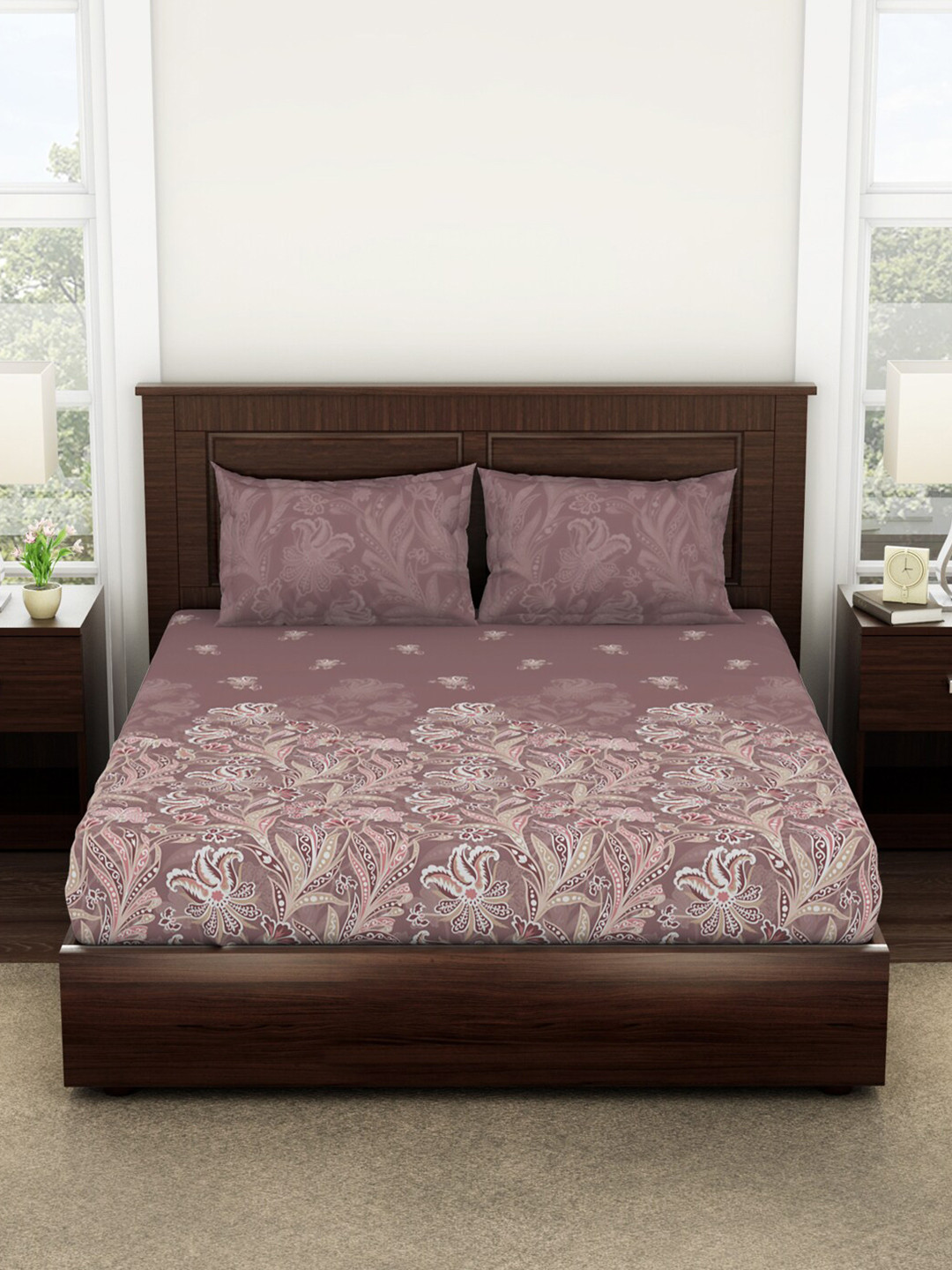 

SPACES Pink & White Floral 144 TC King Bedsheet with 2 Pillow Cotton Covers