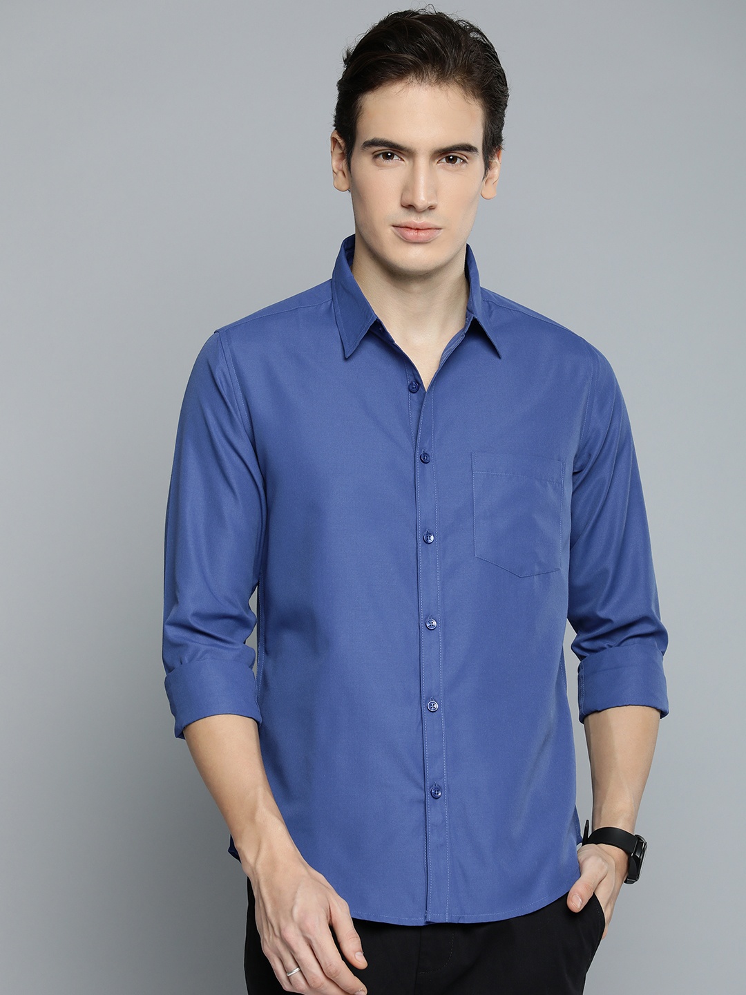 

Harvard Solid Regular Fit Casual Shirt With Chest Pocket, Blue