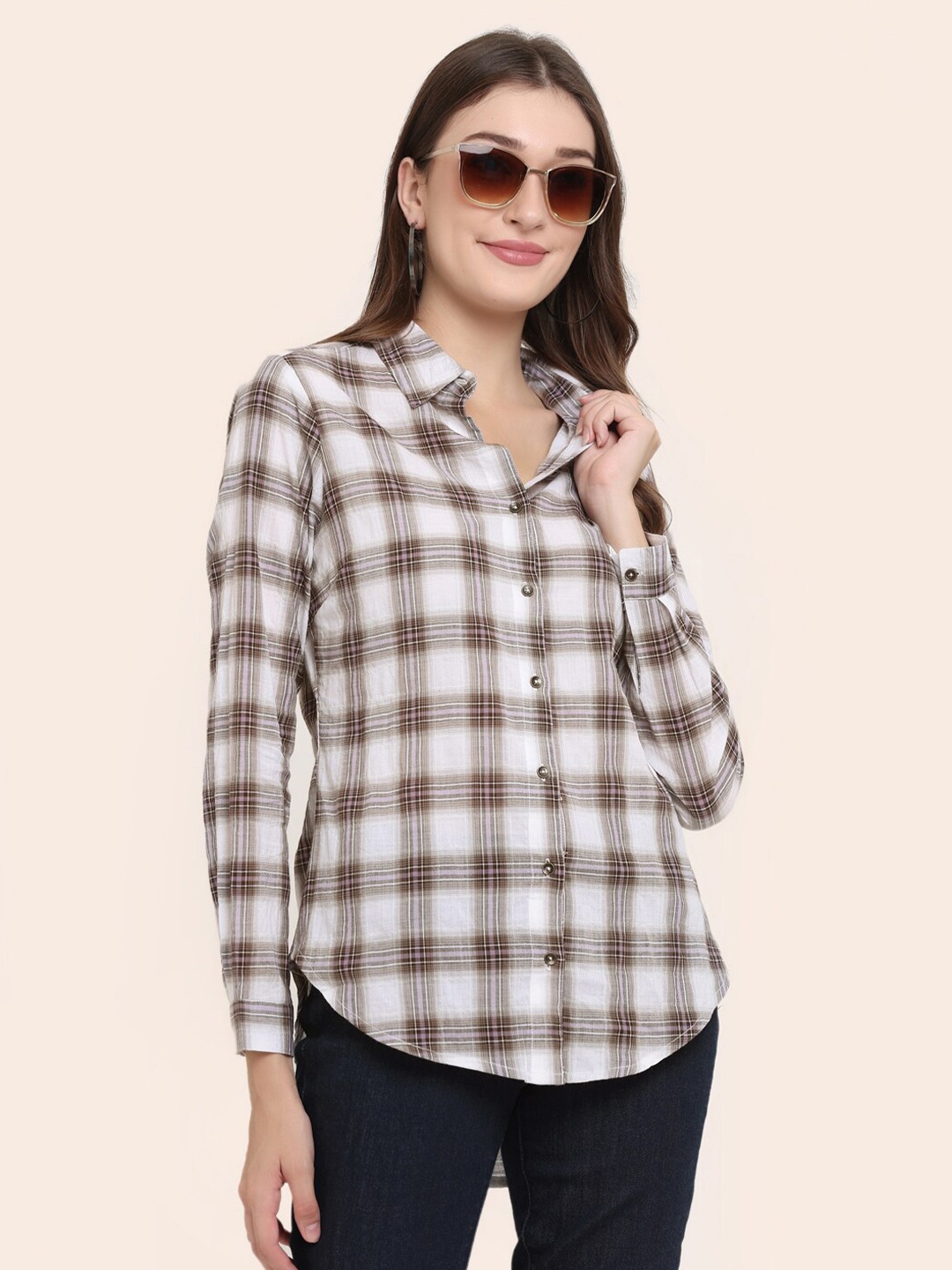 

KURTSY Women ream and Brown Relaxed Checked Casual Shirt, Cream