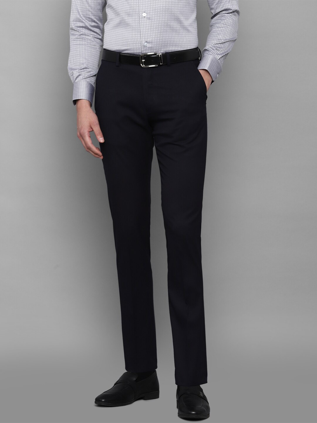 

Louis Philippe Men Slim Fit Trousers, Black