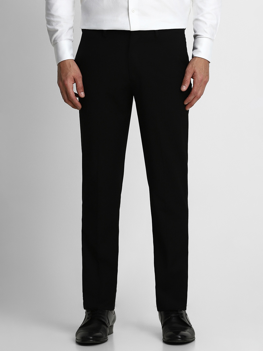 

Louis Philippe Men Slim Fit Trousers, Black