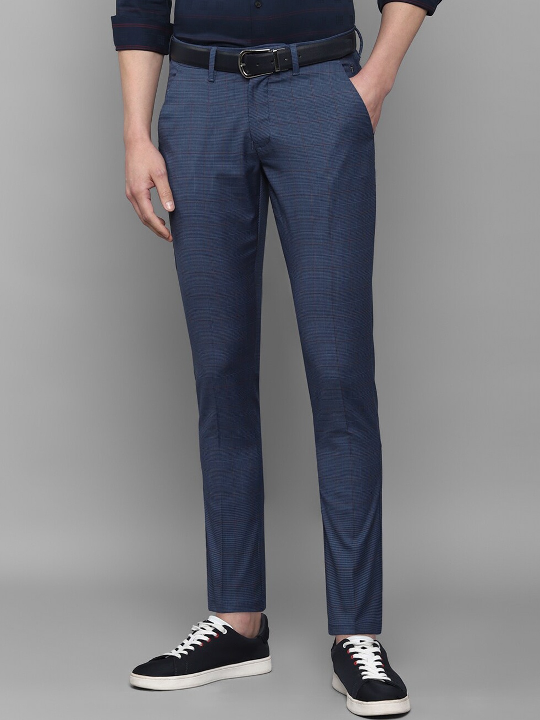 

Louis Philippe Sport Men Textured Slim Fit Trousers, Navy blue