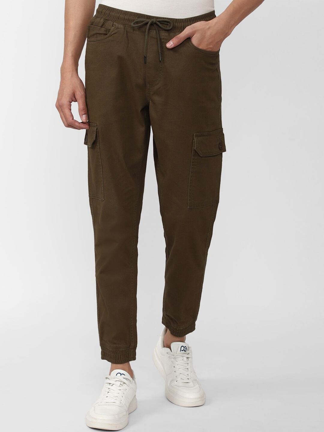 

Peter England Casuals Men Slim Fit Cargos Trousers, Brown