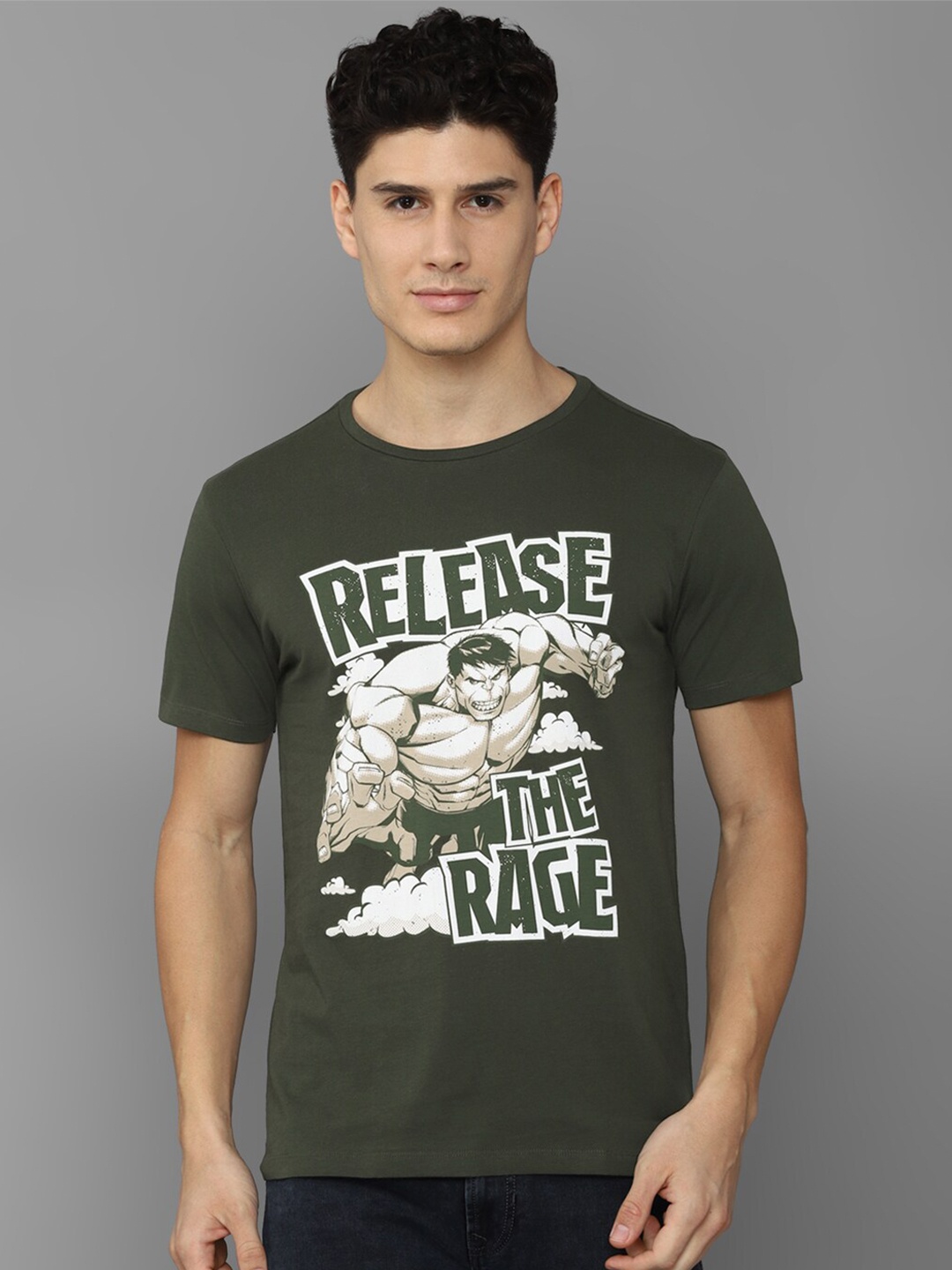 

Allen Solly Men Printed Slim Fit T-shirt, Olive