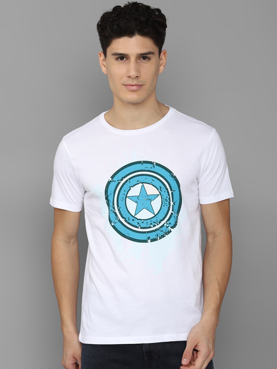 

Allen Solly Men Printed Slim Fit T-shirt, White
