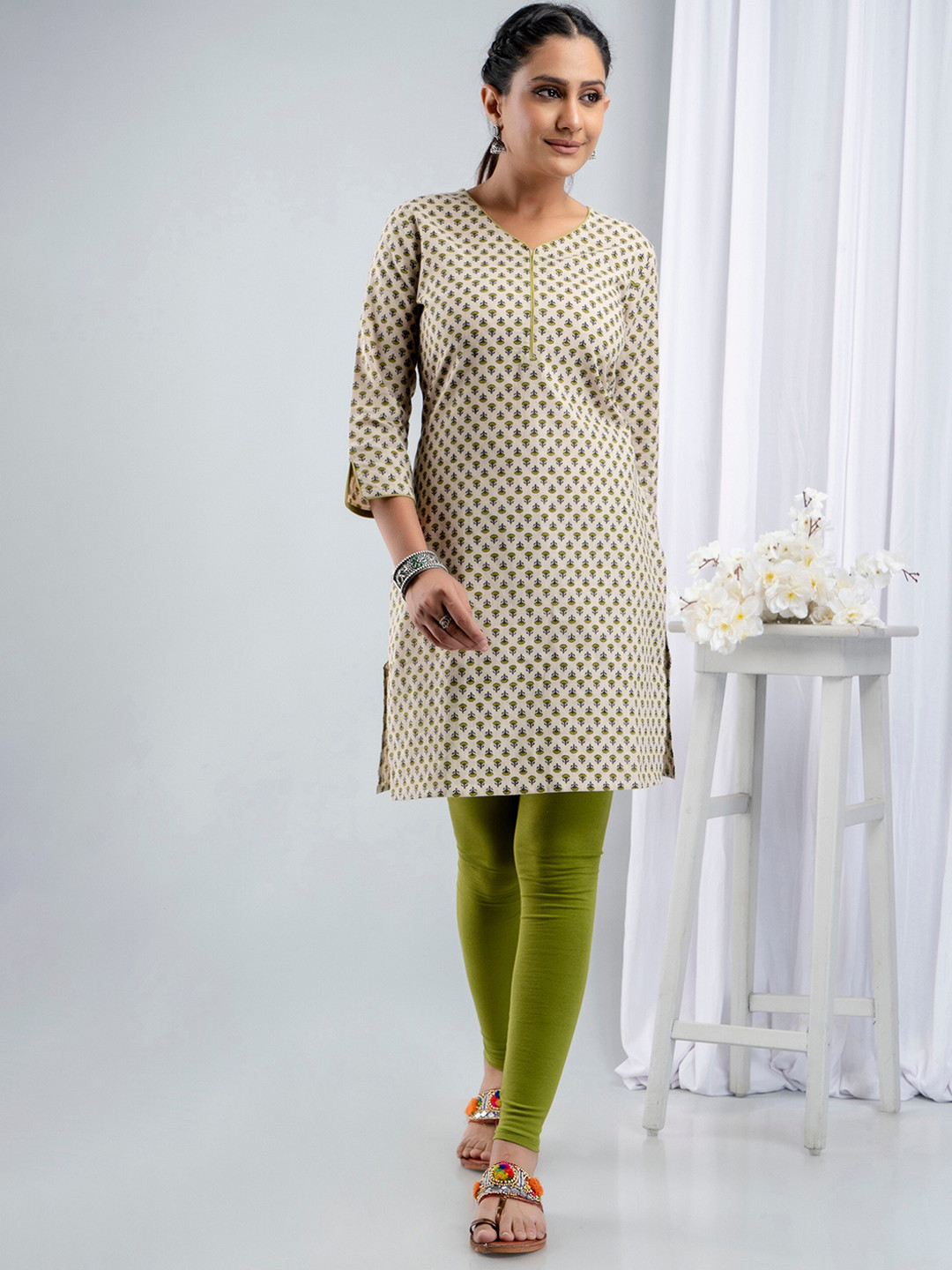 

SUTI Women Ethnic Motifs Printed Kurta, Beige