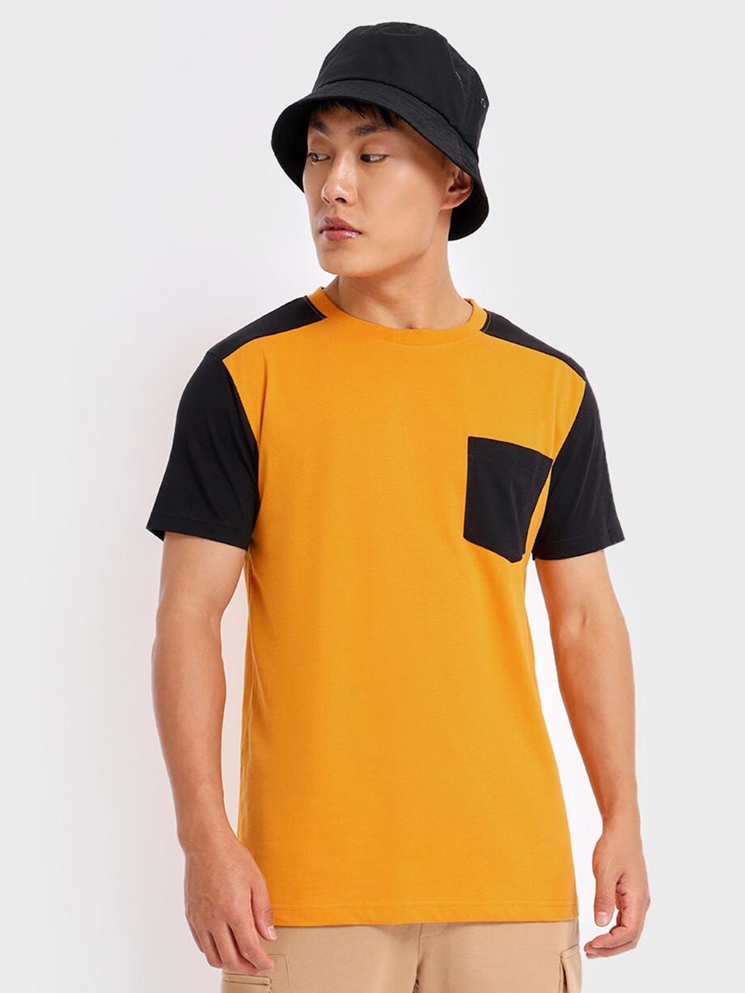 

Bewakoof Men Yellow T-shirt