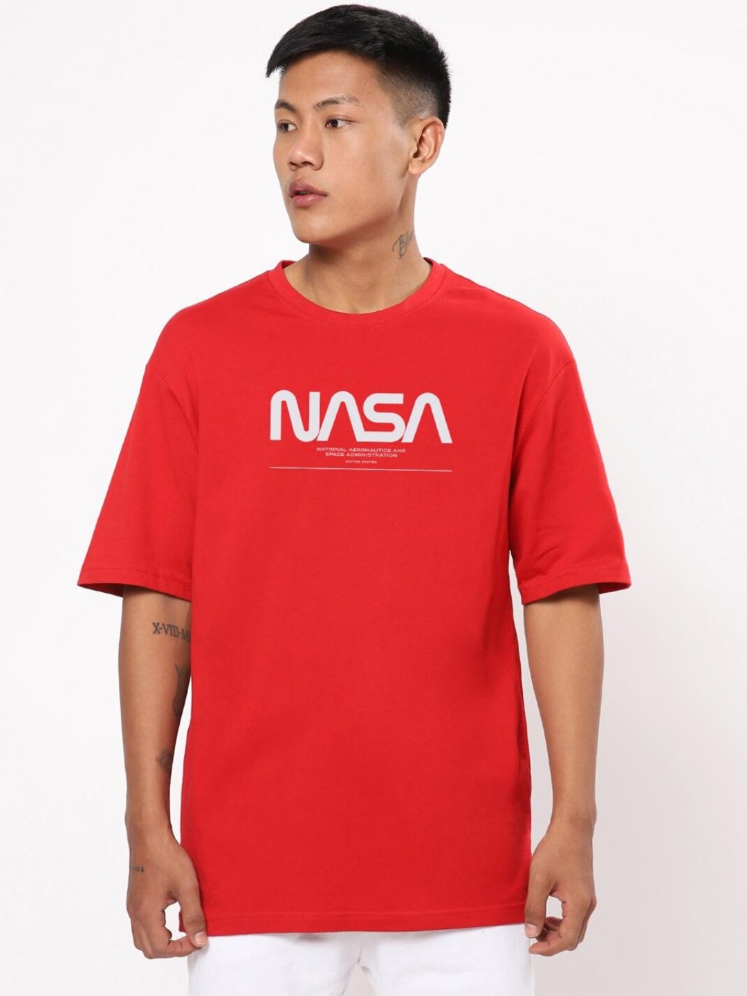 

Bewakoof Spaced NASA Typography Oversized T-shirt, Red