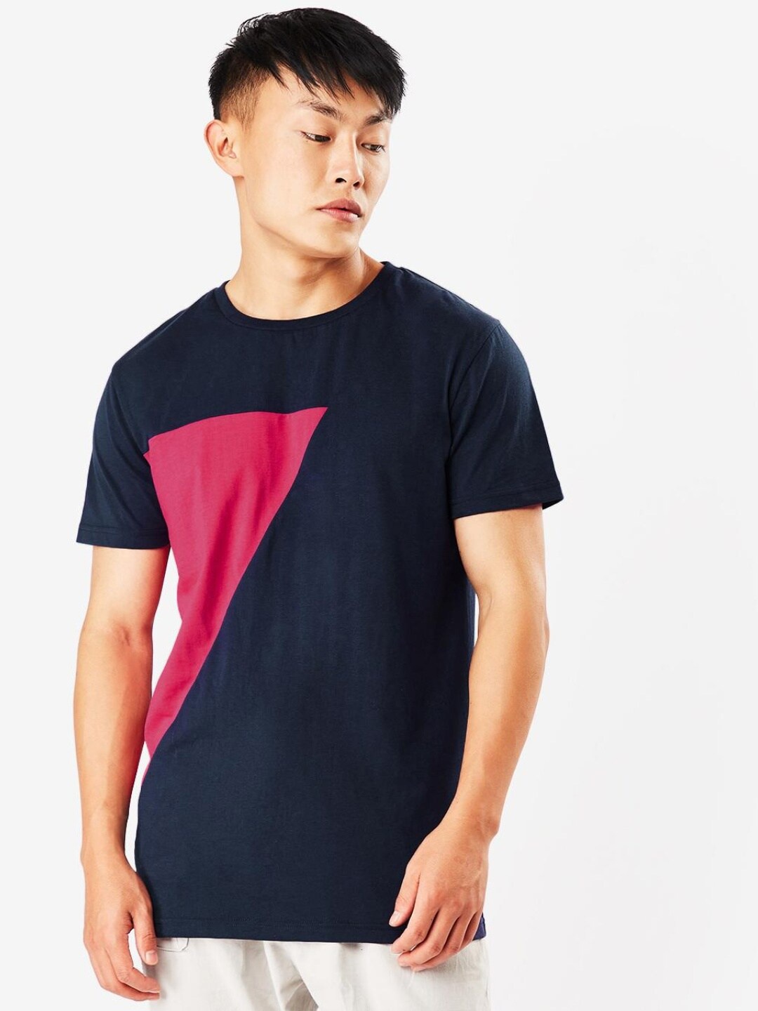 

Bewakoof Men Cotton Colourblocked T-shirt, Black