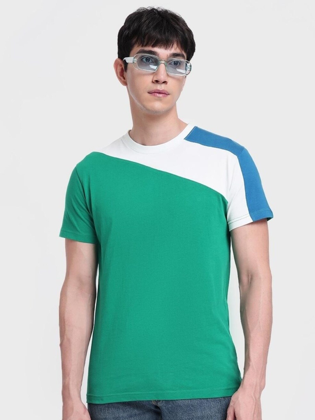 

Bewakoof Plus Plus Size Men Colourblocked Cotton T-shirt, Green