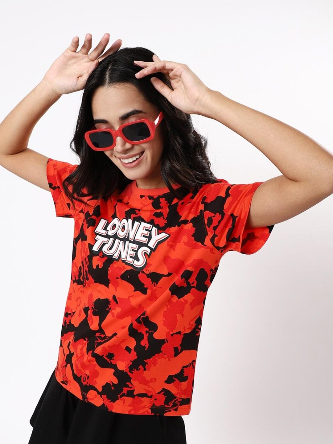 

Bewakoof Women Looney Tunes Printed Cotton T-shirt, Red