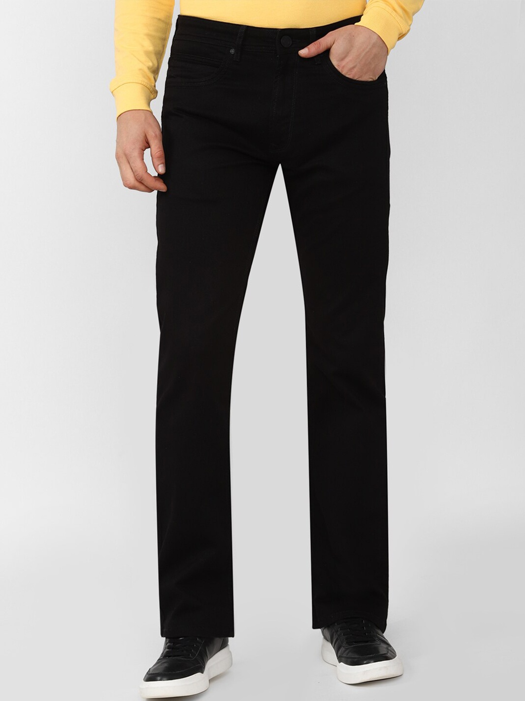 

Peter England Casuals Men Black Solid Cotton Regular Fit Jeans