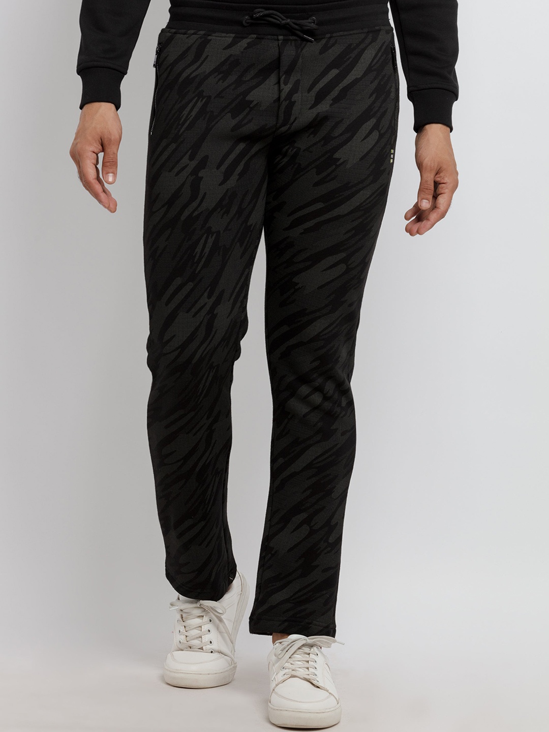 

Status Quo Men Regular Fit Printed Track Pant, Black