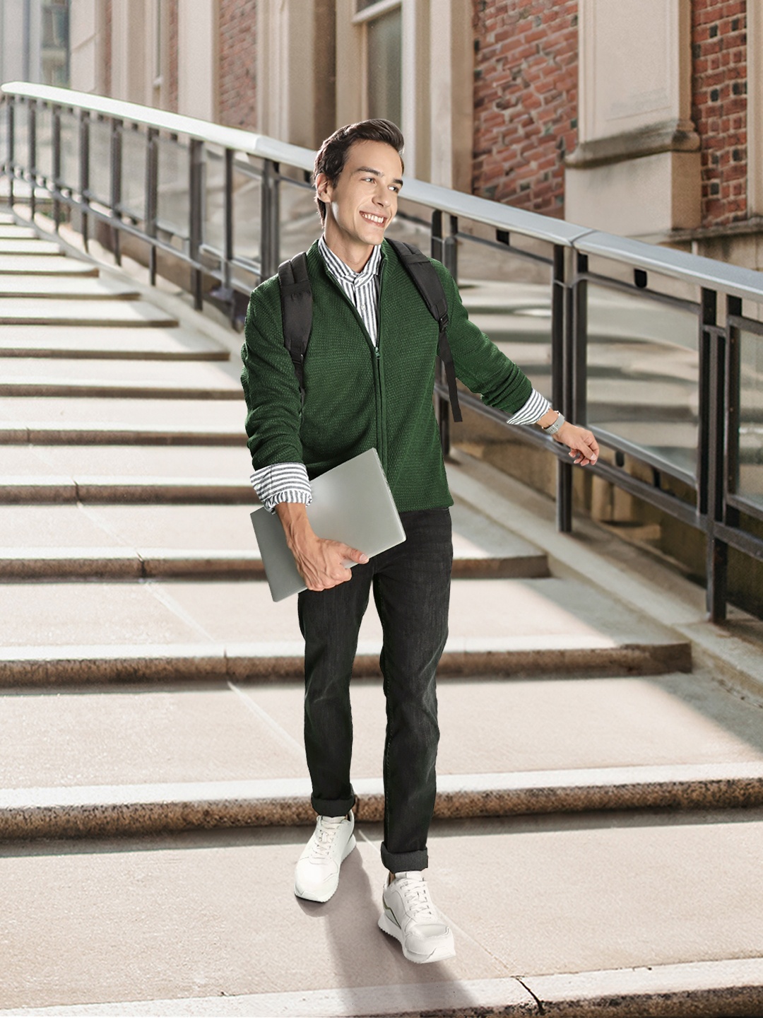 

Harvard Men Green Self-Design Cardigan Sweater