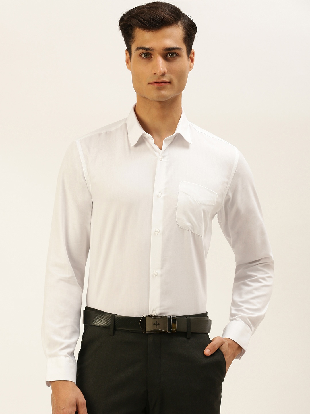 

Peter England Men White Nuvo Regular Fit Chevron Opaque Self Design Formal Shirt