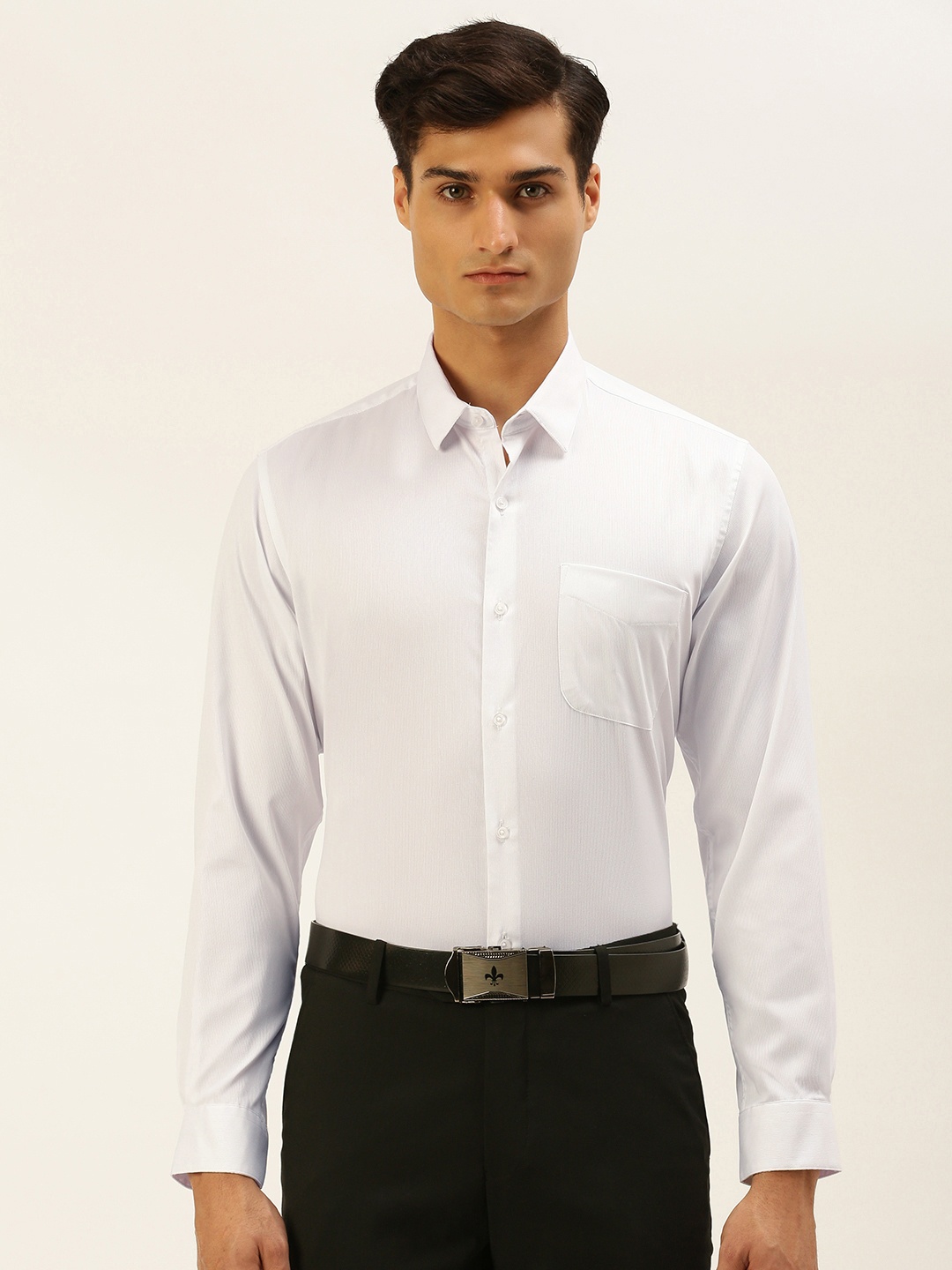 

Peter England Men White Nuvo Regular Fit Solid Opaque Formal Shirt With Chest Pocket