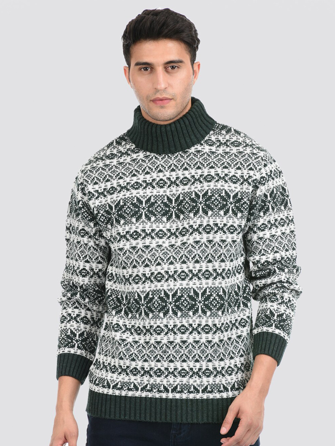 

LONDON FOG Men Green & White Printed Pullover