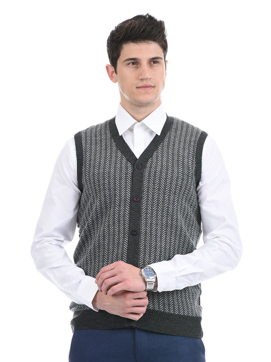 

LONDON FOG Men Grey & Black Striped Printed Cardigan