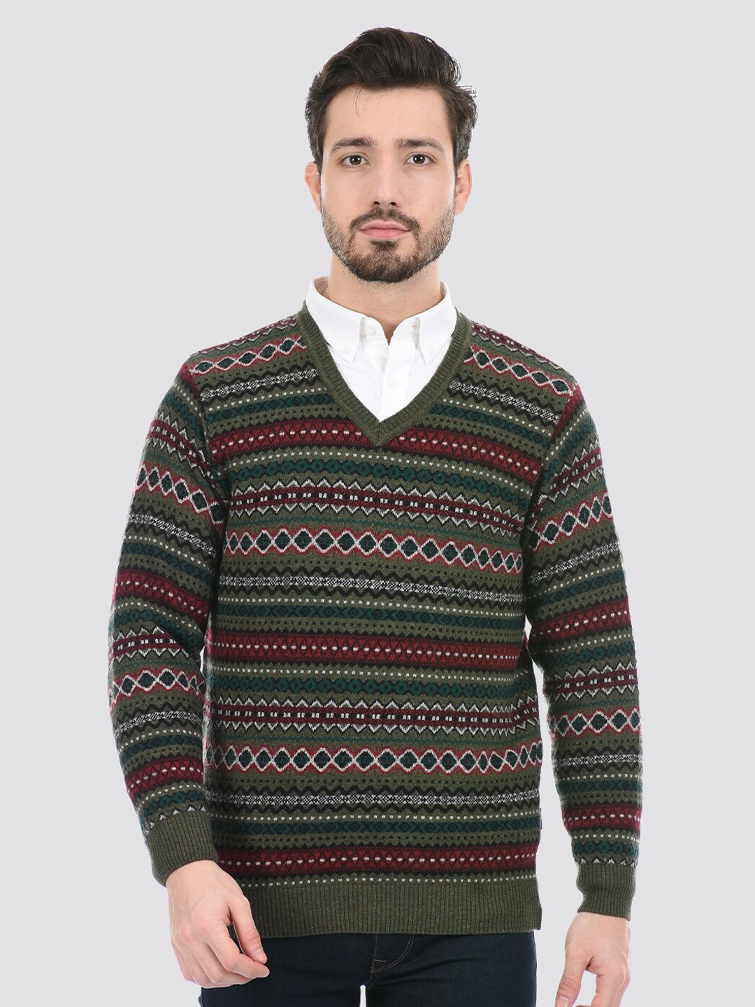 

LONDON FOG Men Green & Red Printed Pullover