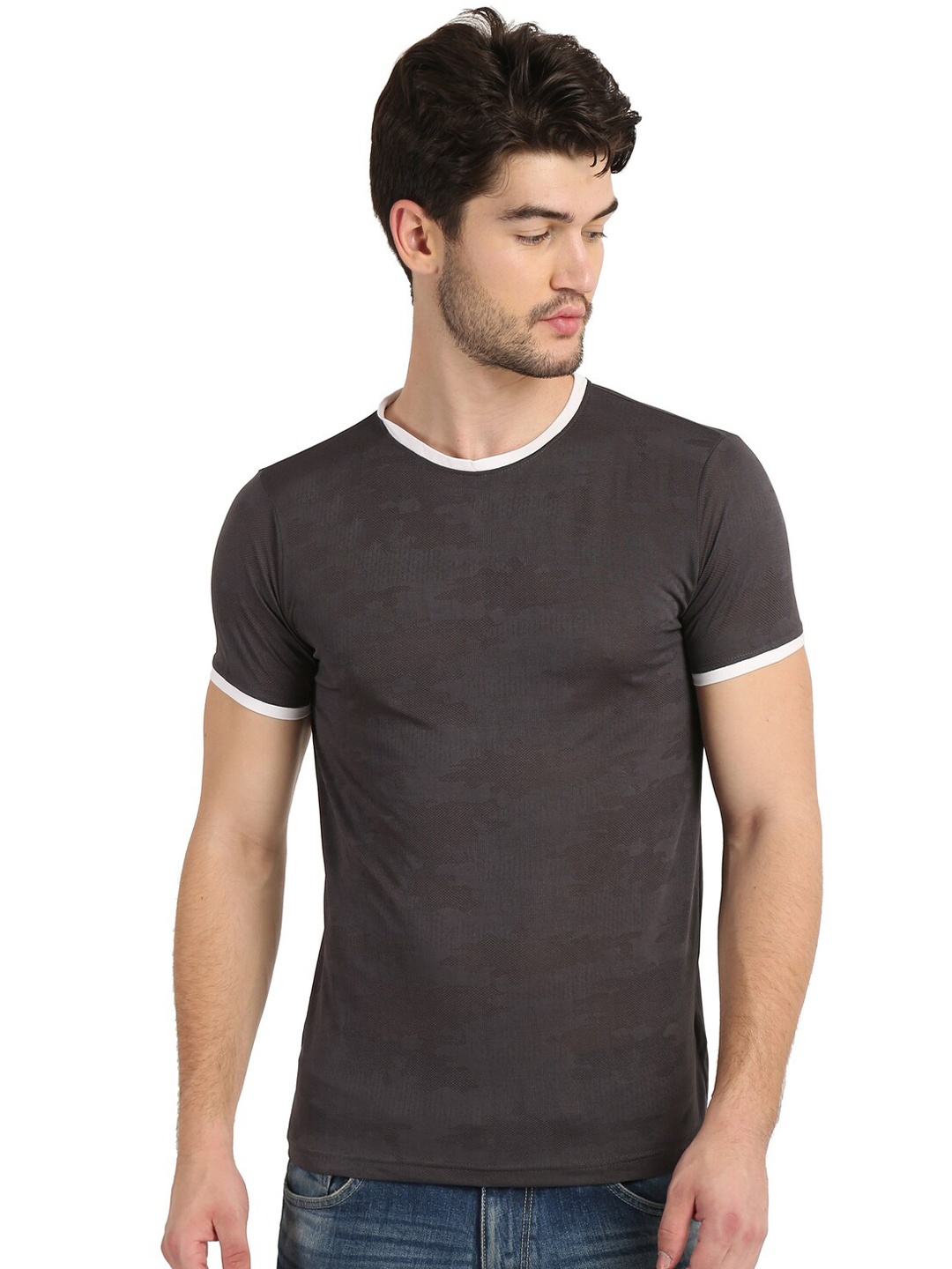 

COLVYNHARRIS JEANS Men Grey Slim Fit T-shirt