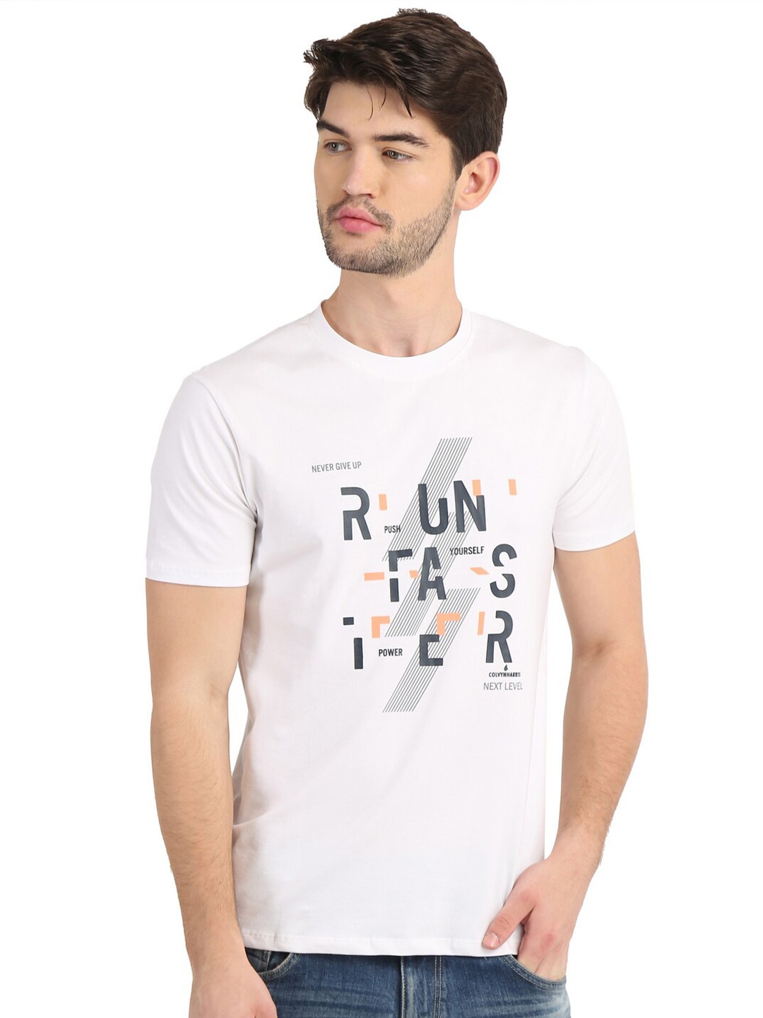 

COLVYNHARRIS JEANS Men White Printed Applique Slim Fit T-shirt