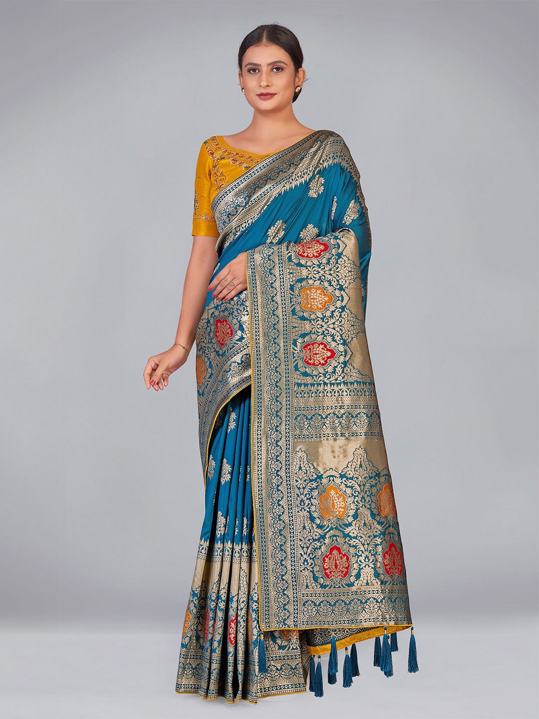 

Monjolika Fashion Woven Design Silk Blend Heavy Work Banarasi Saree, Turquoise blue