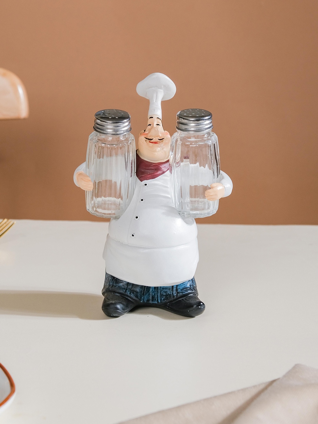 

Nestasia Table Chef Showpiece With Salt and Pepper jars, White