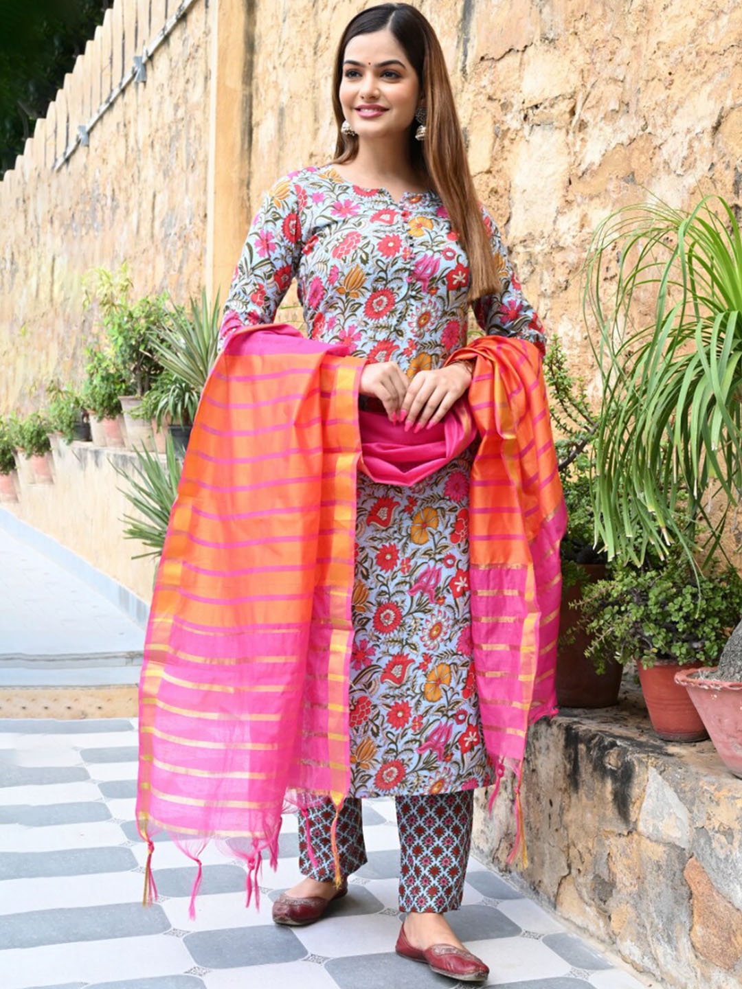 

KALINI Women Blue Floral Printed Kurta with Trousers & With Dupatta
