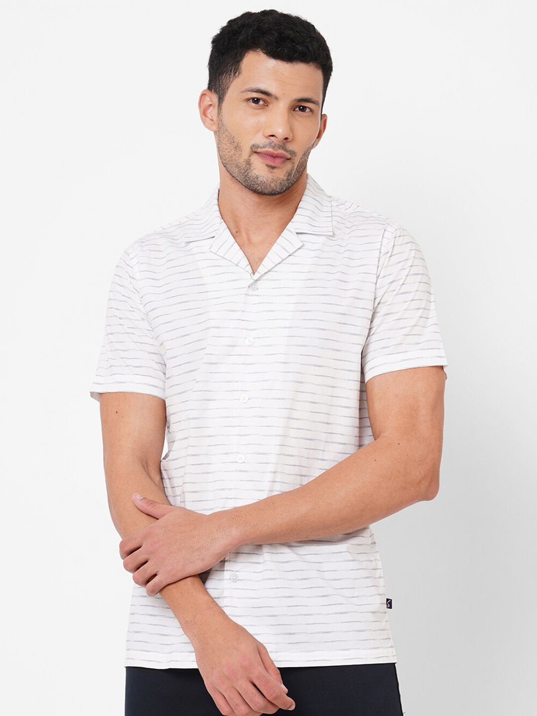 

Solemio Men Classic Horizontal Stripes Striped Pure Cotton Casual Shirt, White
