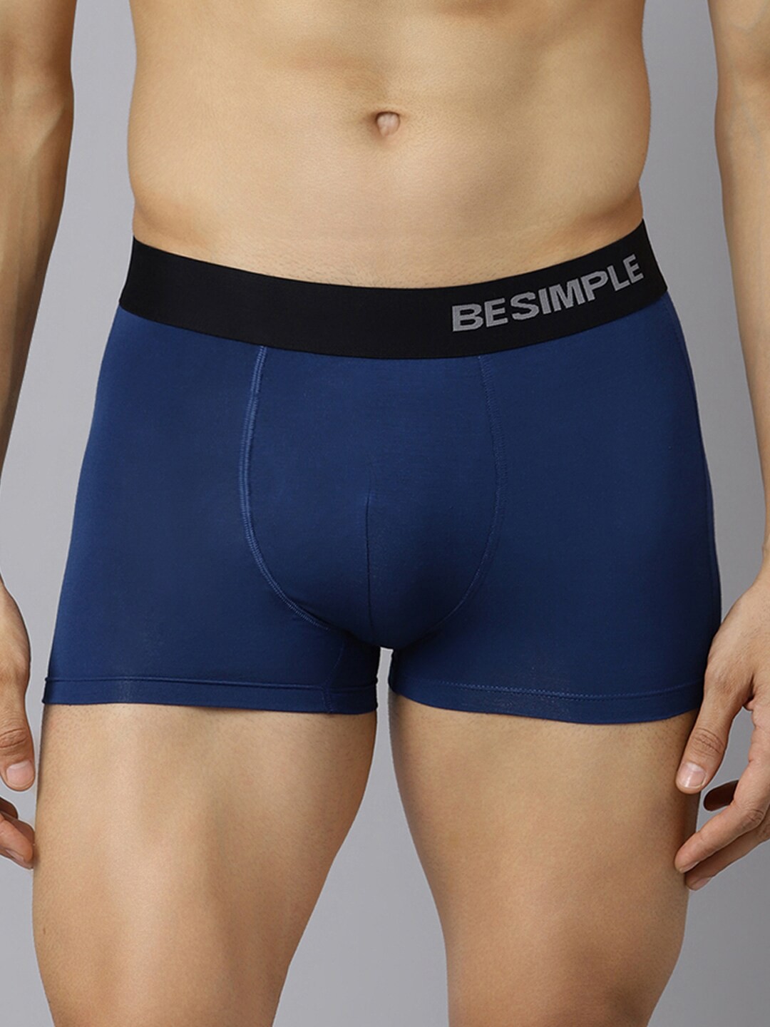 

BESIMPLE Men Navy Solid Trunk, Navy blue