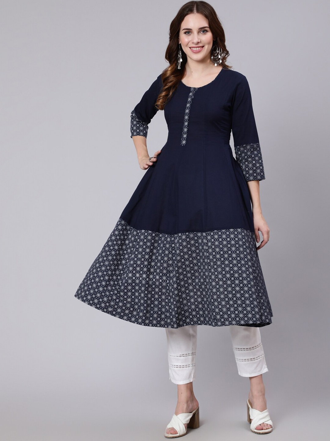 

ETHNIC STREET Women Navy Blue Geometric Printed Anarkali Kurta