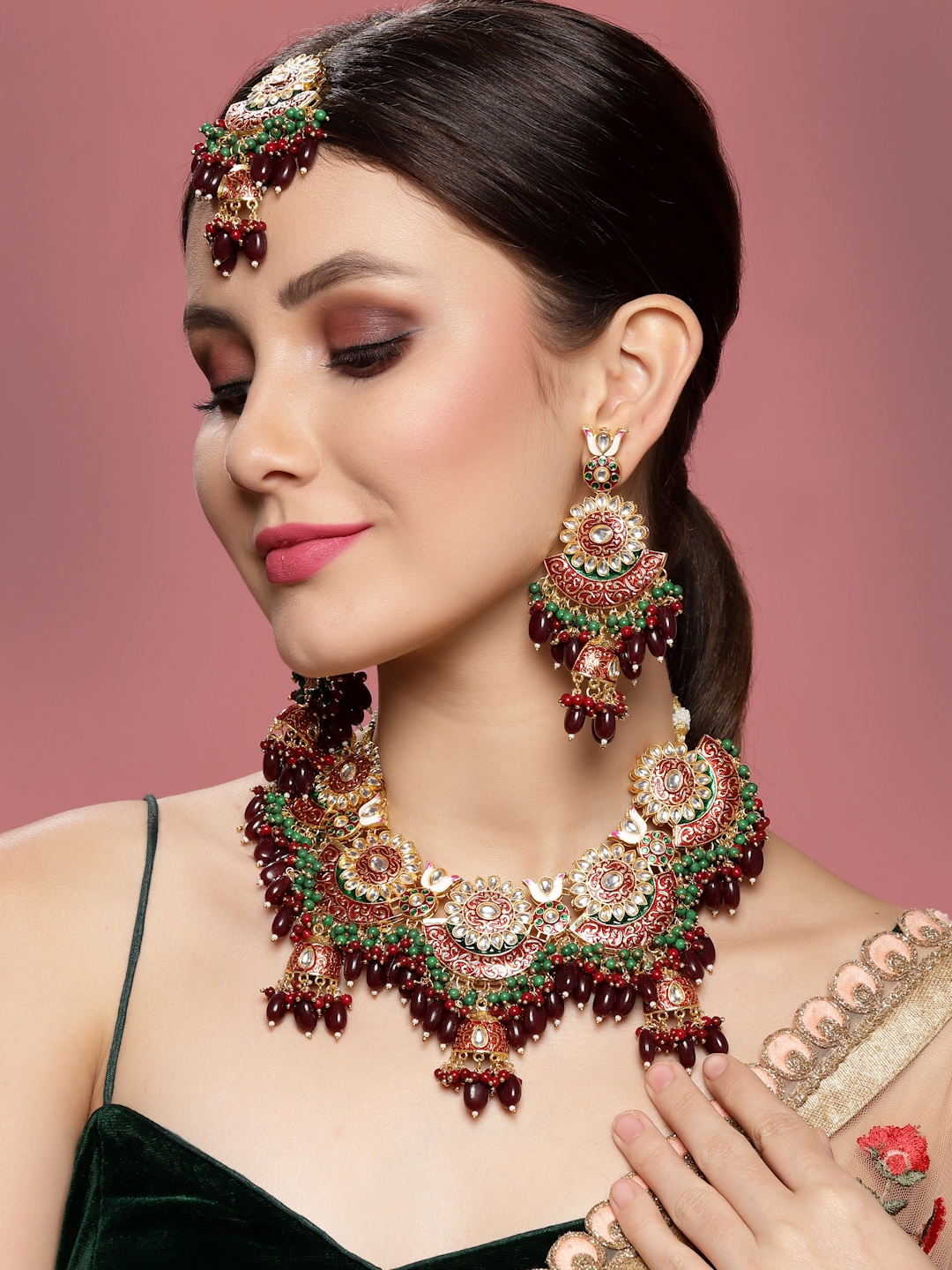 

PANASH Kundan & Pearl Meenakari Choker Jewellery Set, Gold