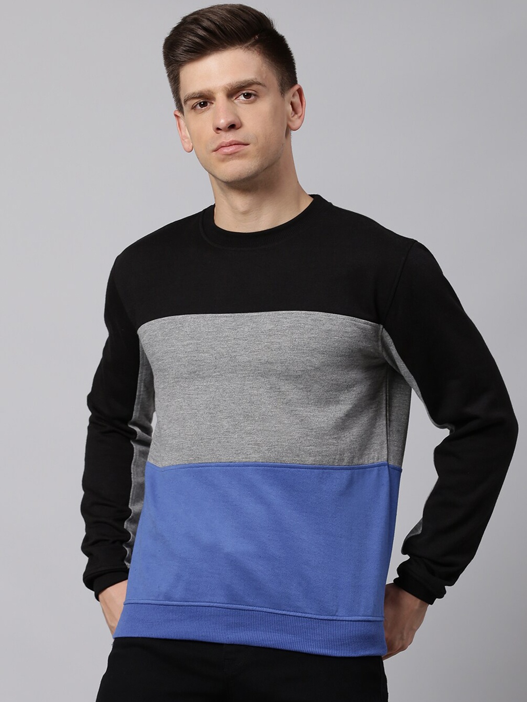 

Hubberholme Men Round Neck Colourblocked Cotton Sweatshirt, Black