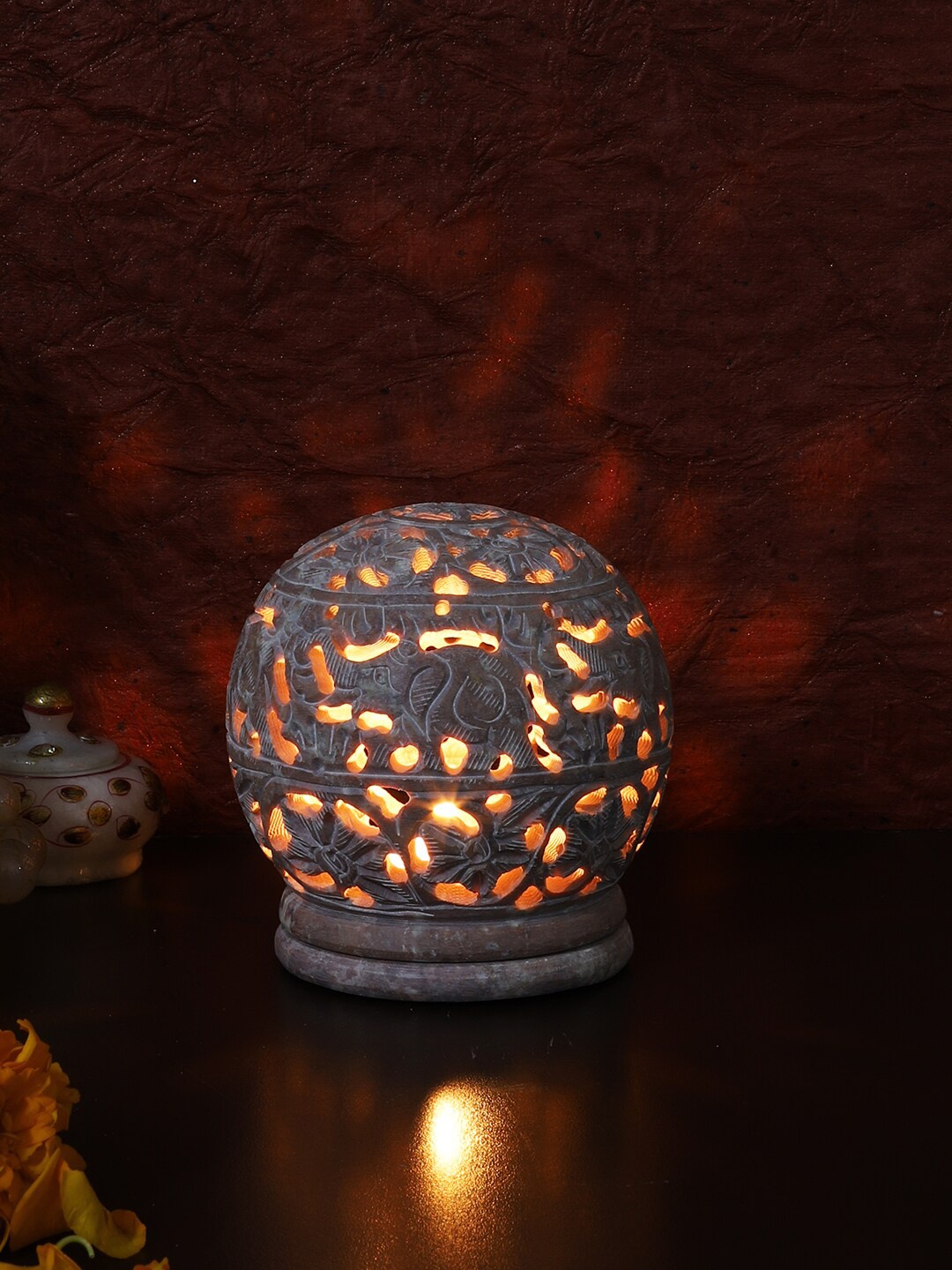 

Aapno Rajasthan Elephant Cut Work Stone Tealight Holder, Pink