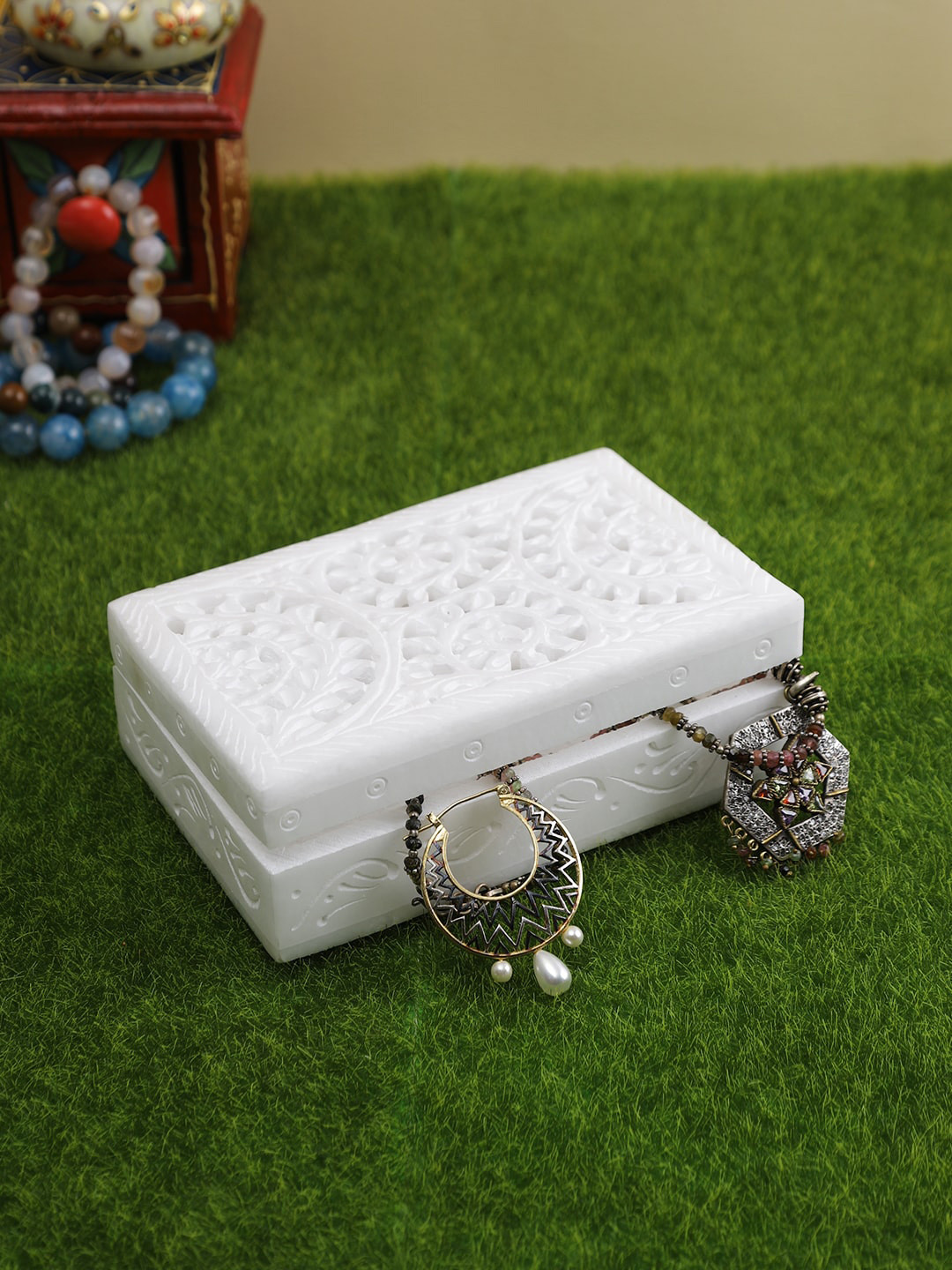 

Aapno Rajasthan Unisex White Self Design Organisers