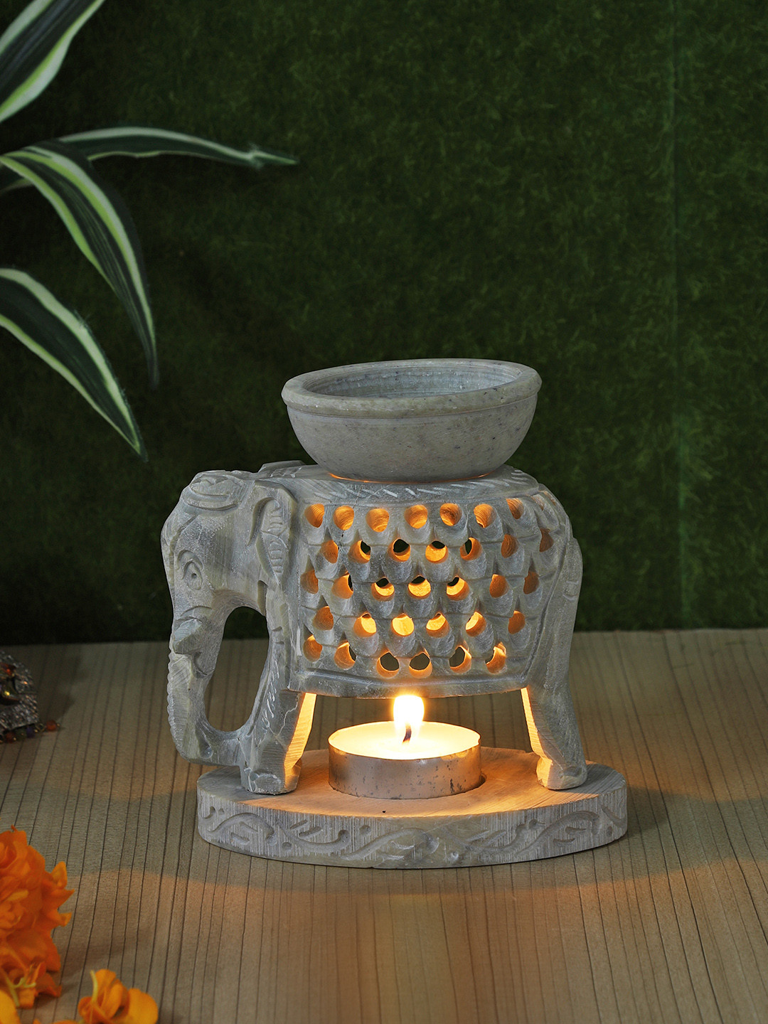 

Aapno Rajasthan Elephant Textured Soapstone Tealight Holder with Oil Diffuser, Grey
